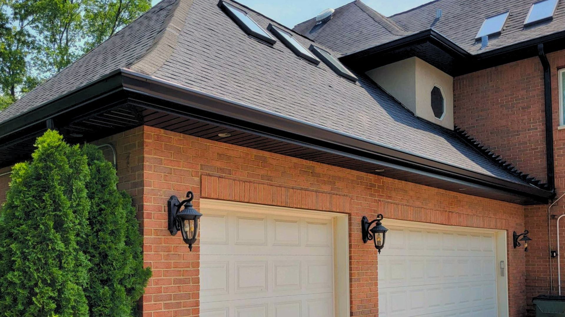 The Benefits of Having Black Gutters on Your Home